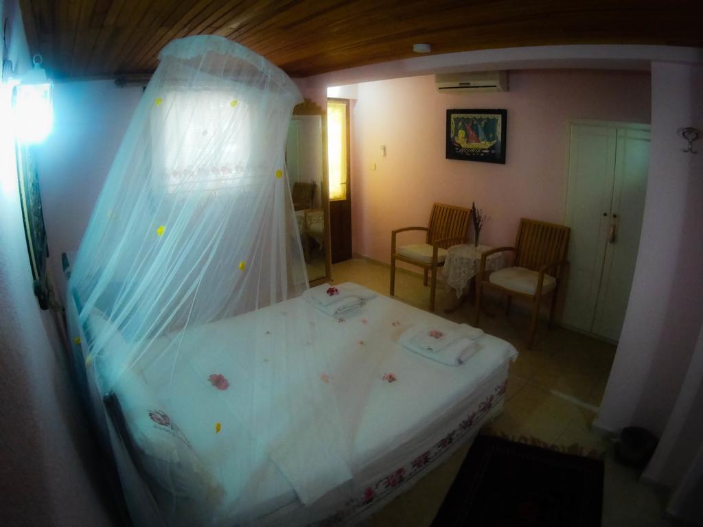 Antik Motel Alaçatı Exteriör bild