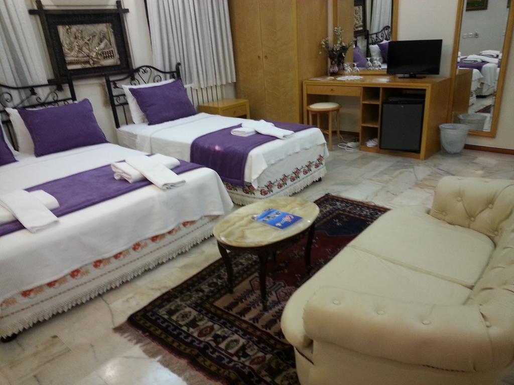 Antik Motel Alaçatı Exteriör bild