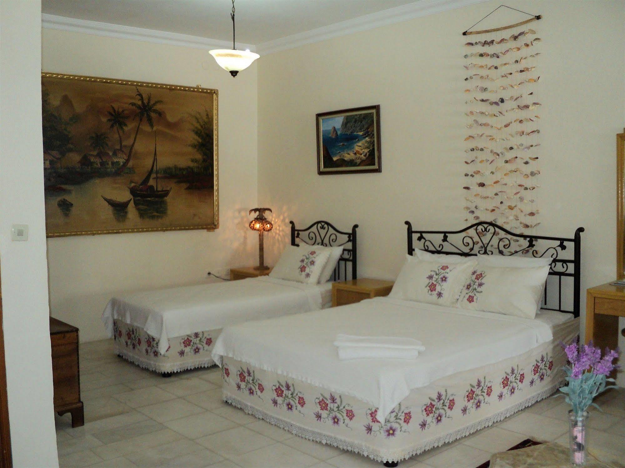Antik Motel Alaçatı Exteriör bild